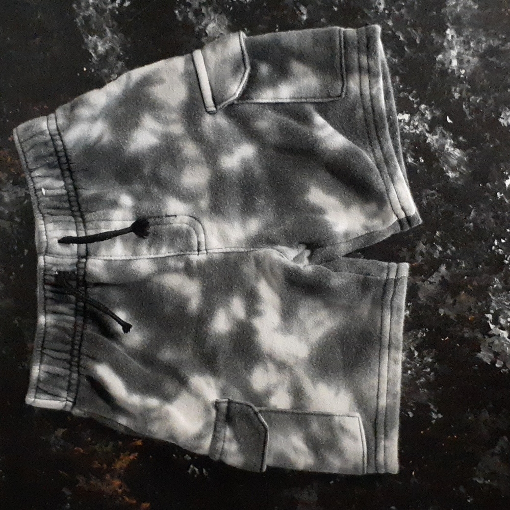 Garanimals Babies Grey and White Tie Dye Shorts Size 3T